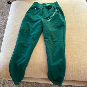 FIGS Joggers (petite)